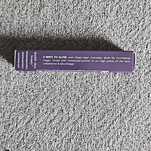 Tarte Shape Tape Glow Wand in: Ablaze - Picture 8 of 8